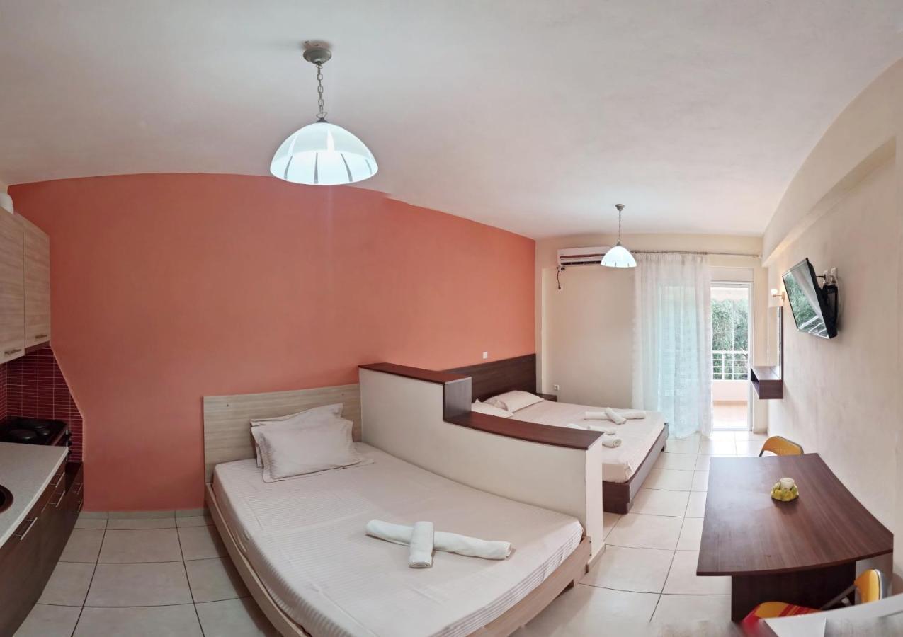 Studio Beleri Himare Bagian luar foto