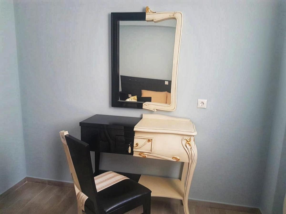 Studio Beleri Himare Bagian luar foto